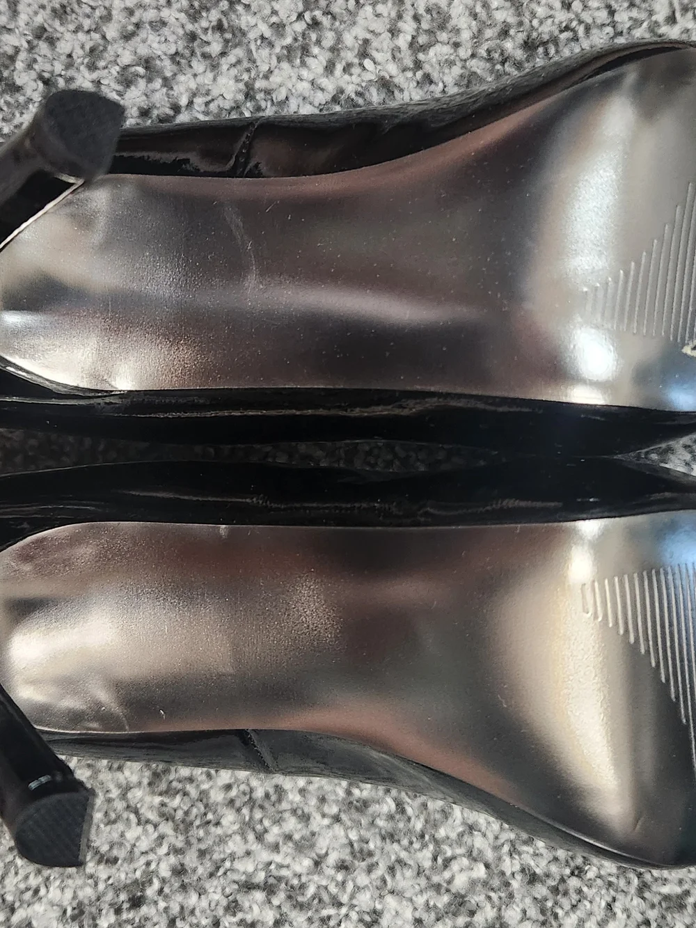 Steve Madden Women's Black Patent Leather Pumps